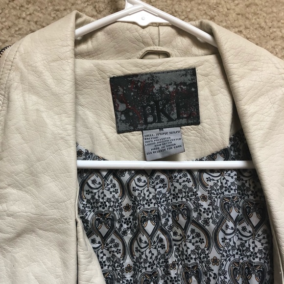 BKE jacket - great condition - Picture 3 of 6